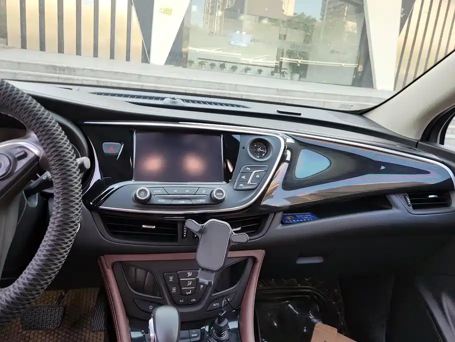 Buick Envision Plus — миниатюра 13
