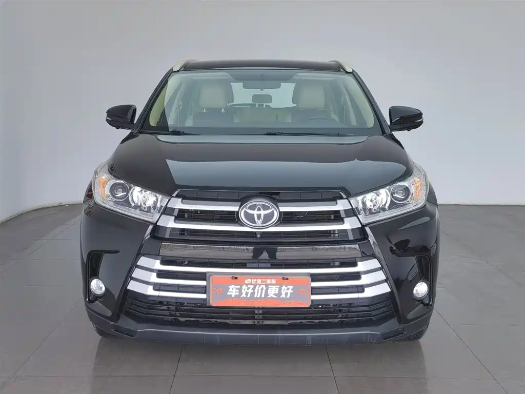TOYOTA HIGHLANDER