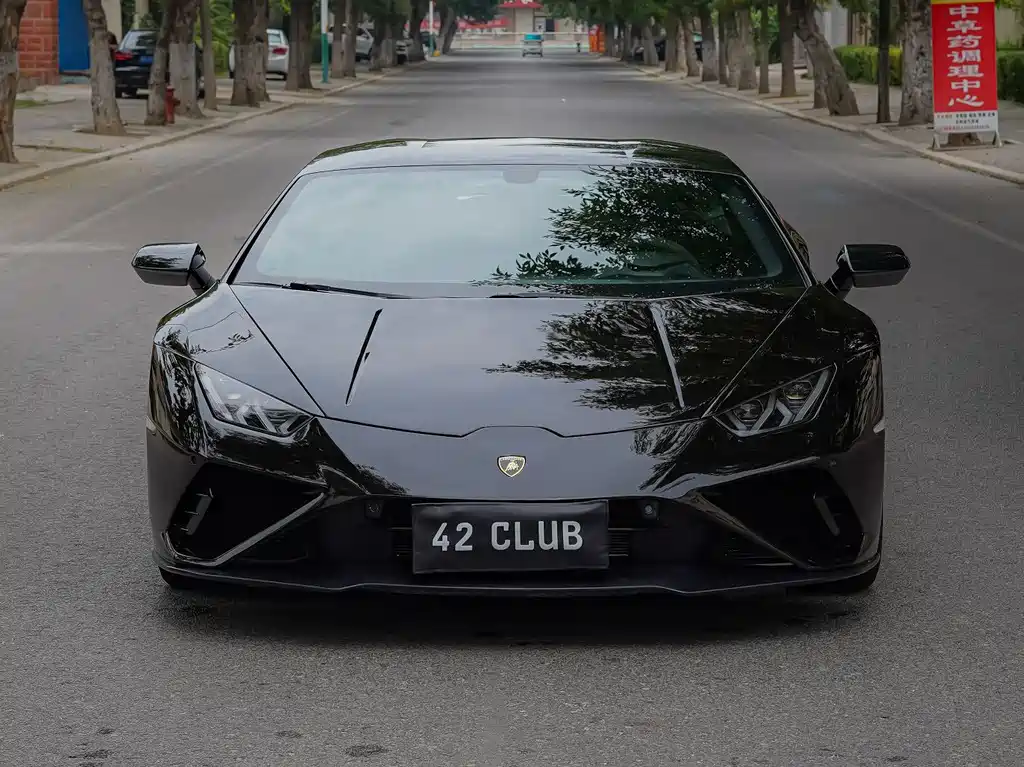 Lamborghini Huracán — миниатюра 2