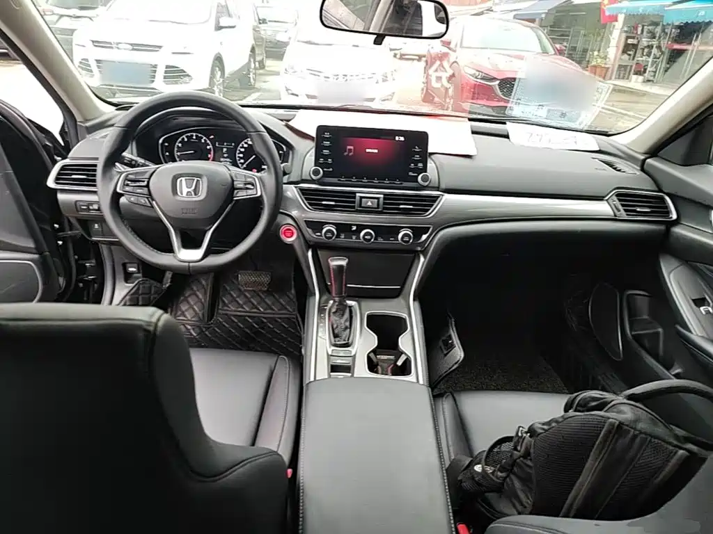 Honda Accord — миниатюра 10
