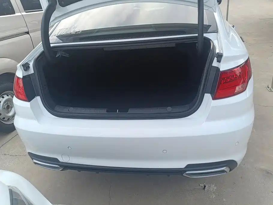 Geely Emgrand GL — миниатюра 4