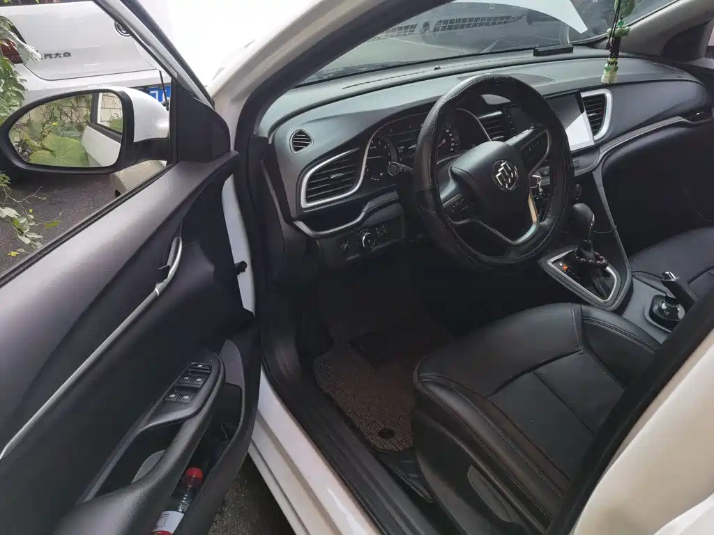 Buick Excelle — миниатюра 17