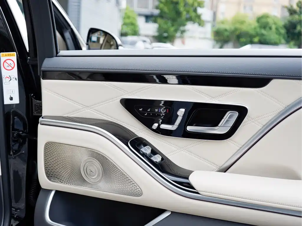 Mercedes-Benz S-Class — миниатюра 14