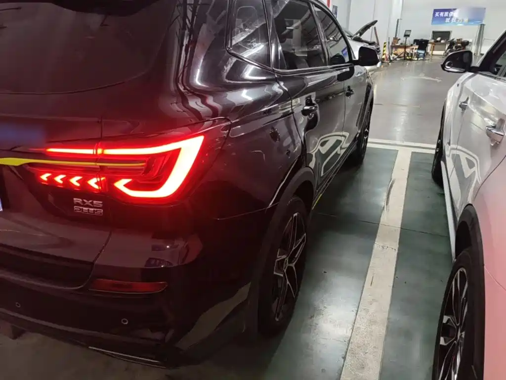 Roewe RX5 — миниатюра 8