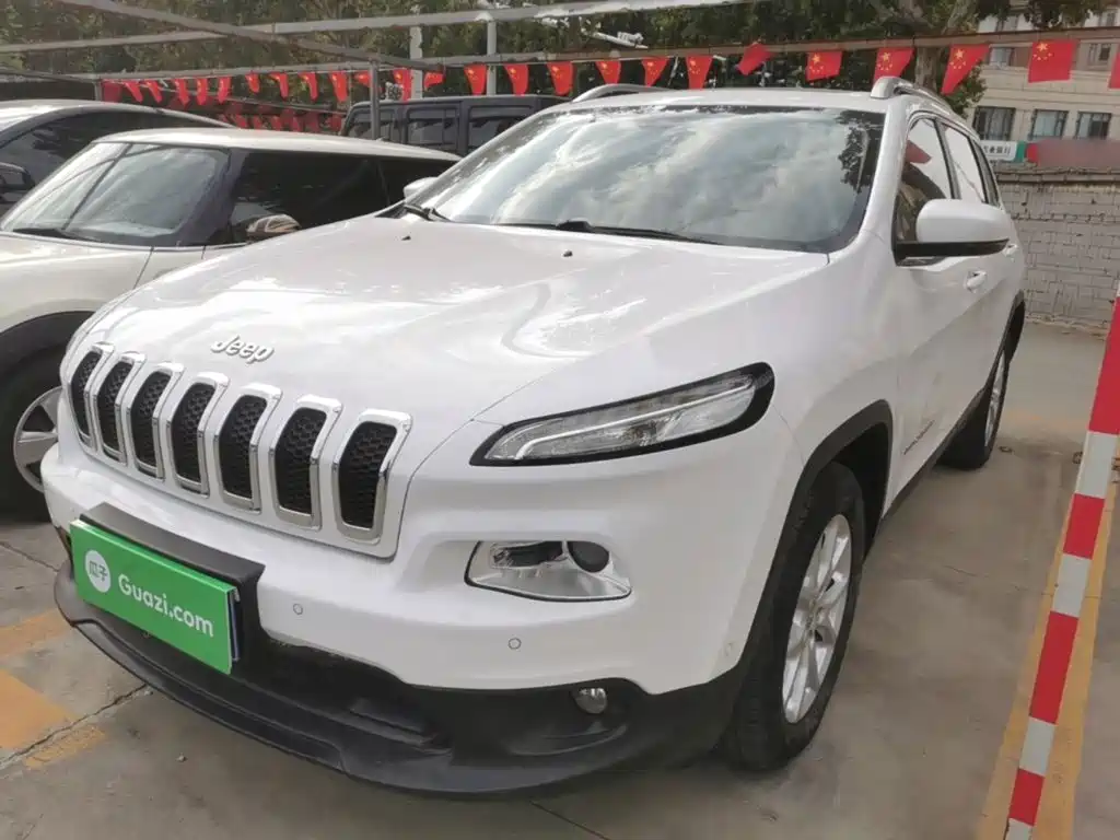 Jeep Cherokee — миниатюра 2