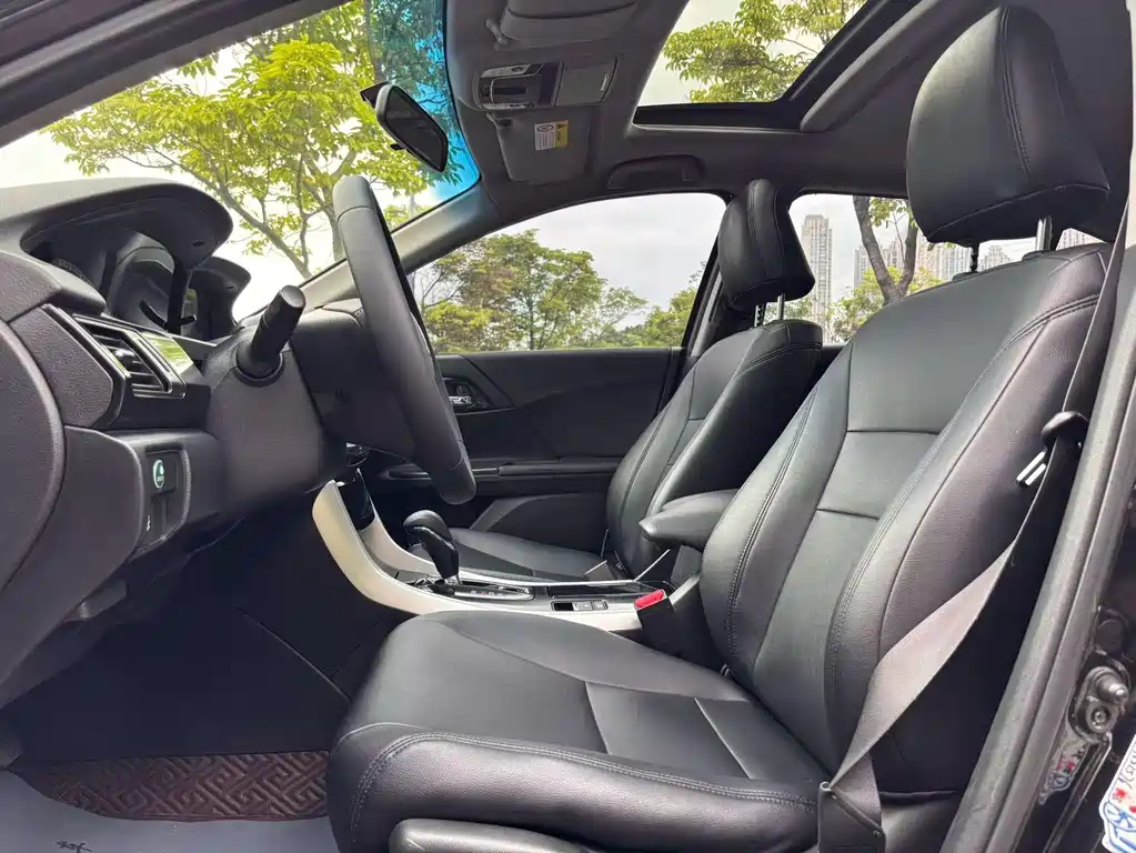 Honda Accord 2016 2.0L Elite
