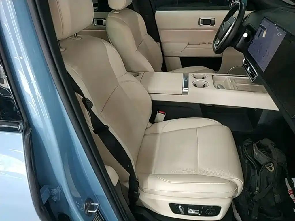 Li Auto Li L8 — миниатюра 25