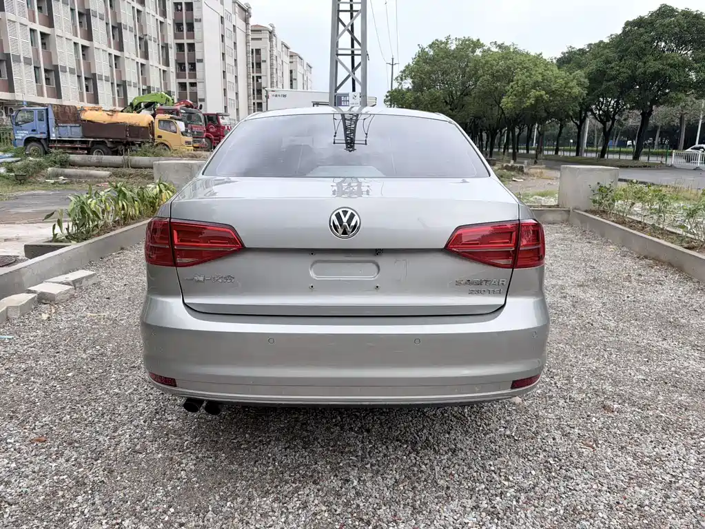 Volkswagen Sagitar — миниатюра 3