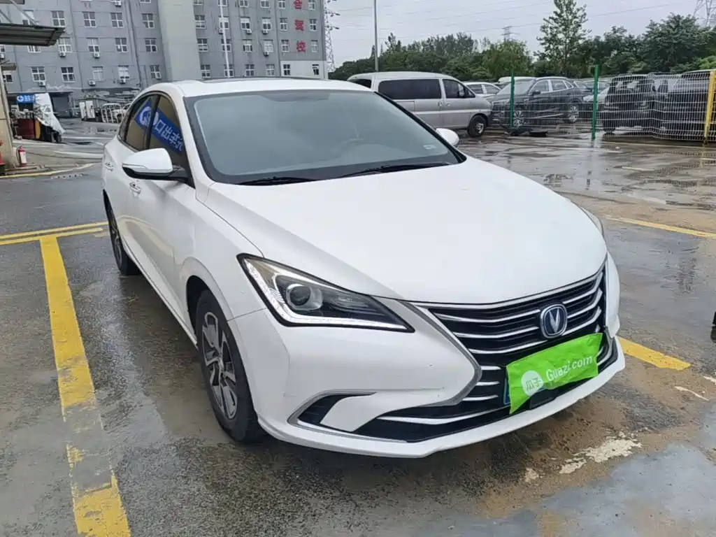 Changan Eado — миниатюра 4