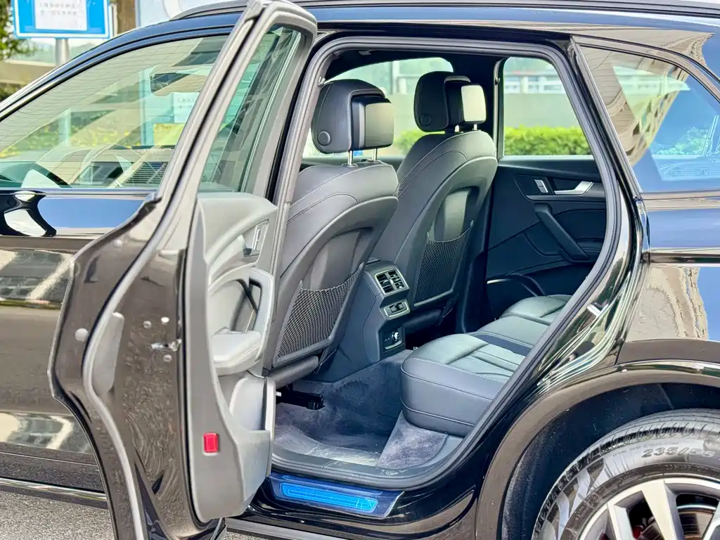 Audi Q5L — миниатюра 6