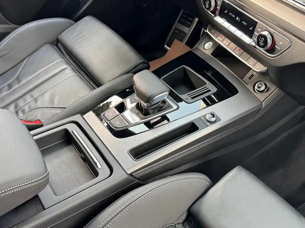 Audi Q5L — миниатюра 37