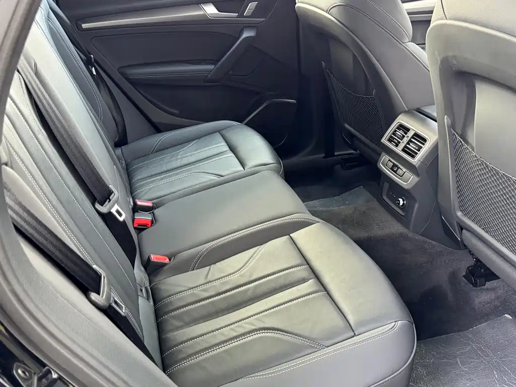 Audi Q5L — миниатюра 41