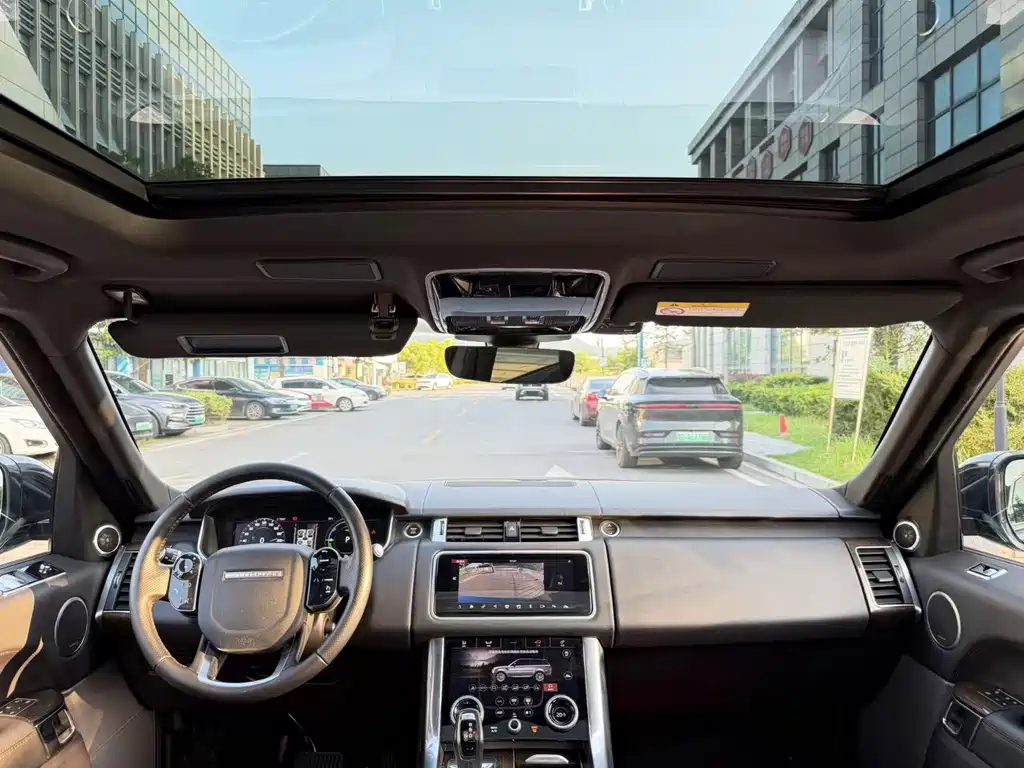 Land Rover Sport PHEV — миниатюра 15
