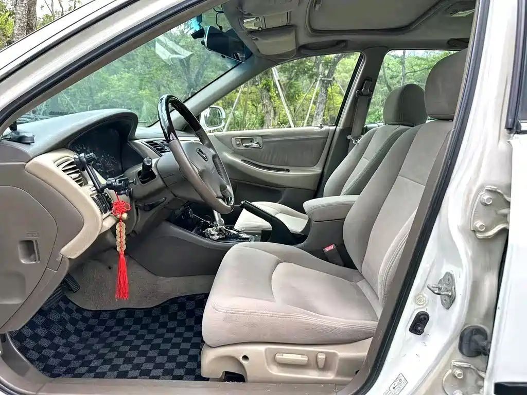 Honda Accord — миниатюра 6