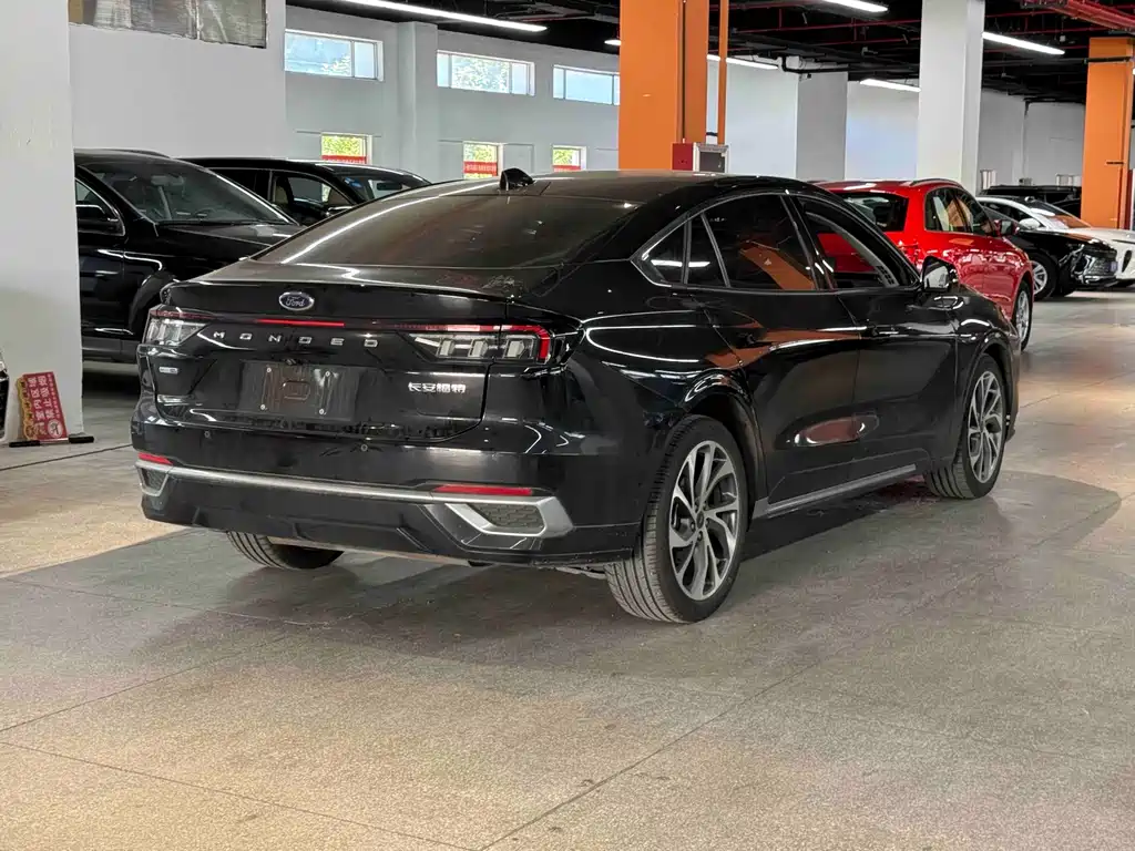 Ford Mondeo — миниатюра 4