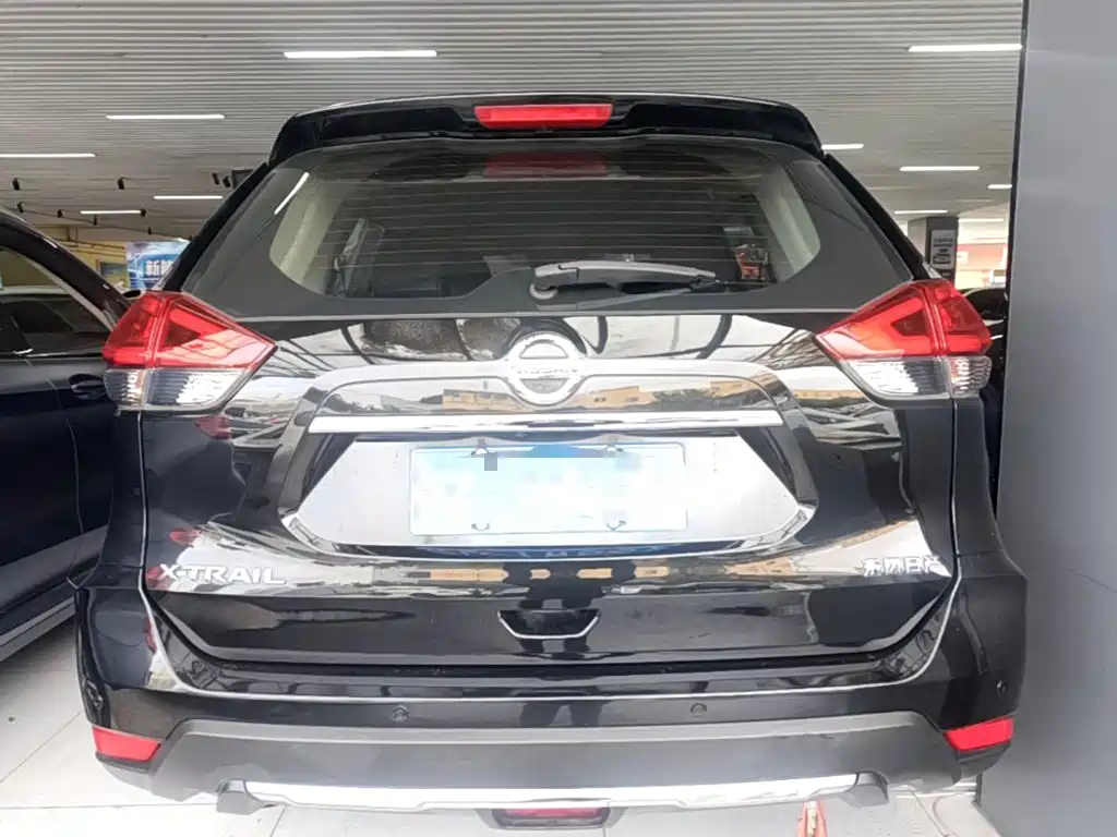 Nissan X-Trail — миниатюра 6