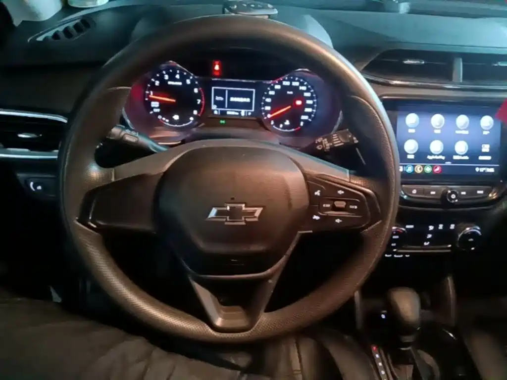 Chevrolet Tracker — миниатюра 11