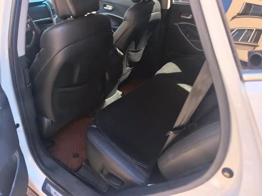 Hyundai Santa Fe — миниатюра 11