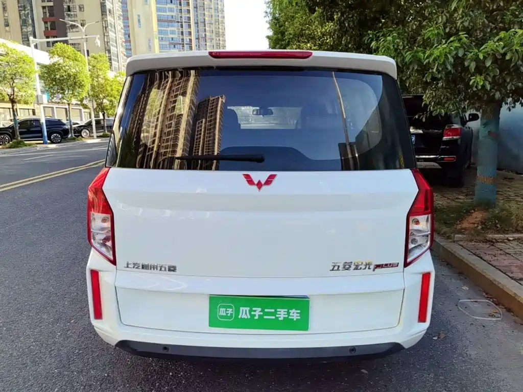 Wuling Hongguang PLUS — миниатюра 6