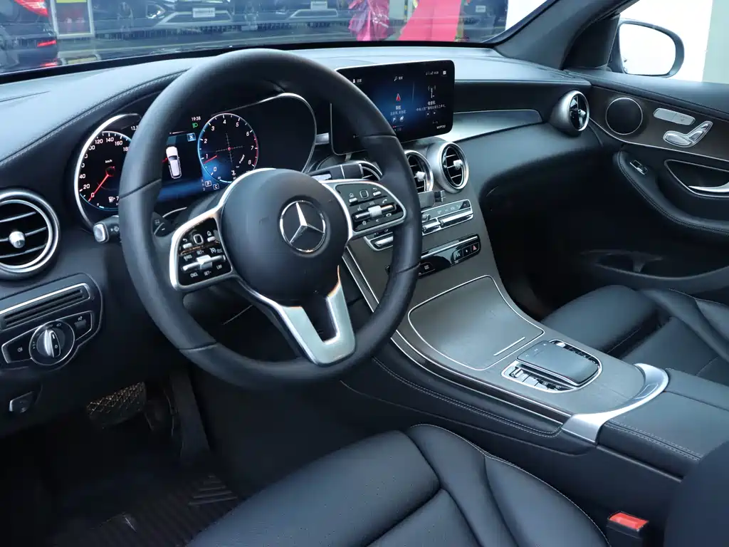 Mercedes-Benz GLC 2021 GLC 260 L 4MATIC Luxury