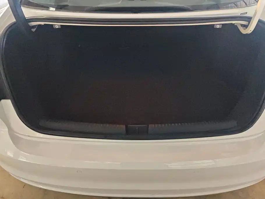 Volkswagen Sagitar — миниатюра 4