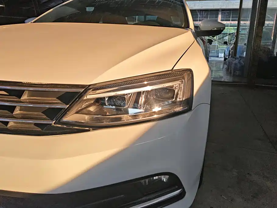 Volkswagen Sagitar — миниатюра 5