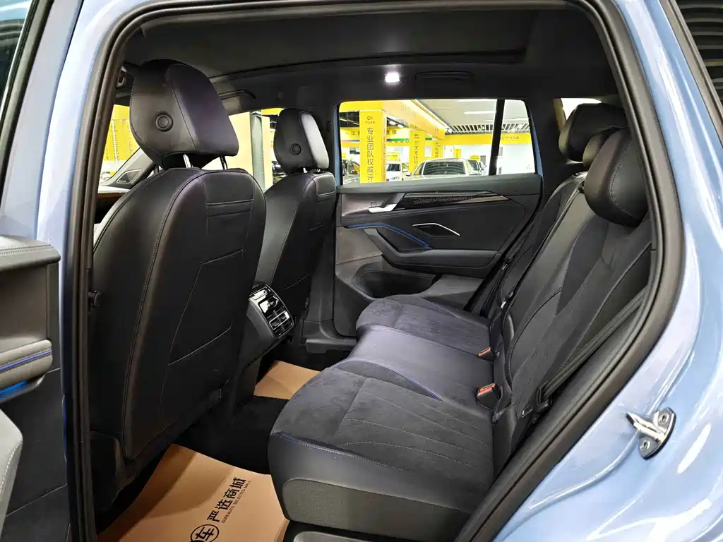 Volkswagen Tiguan L — миниатюра 10