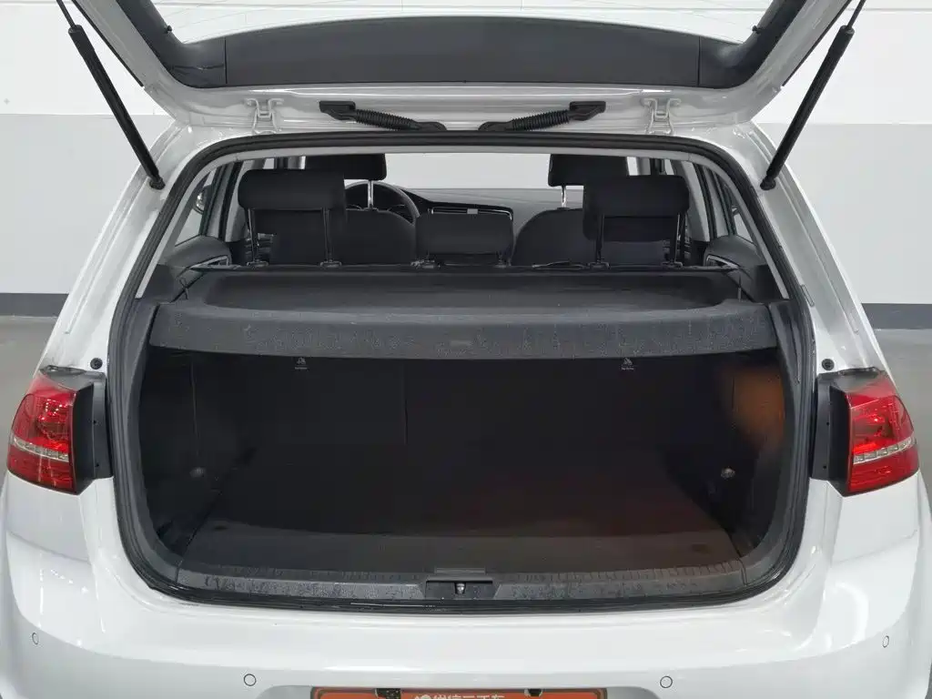 Volkswagen Golf — миниатюра 16