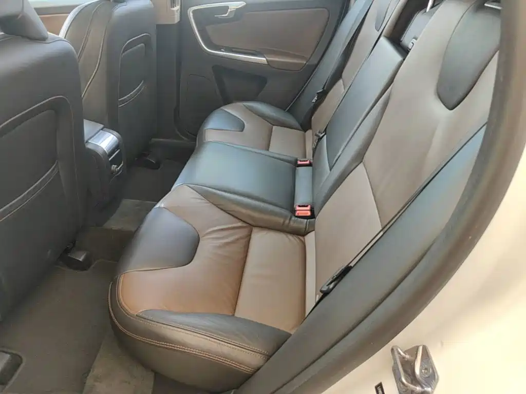 Volvo XC60 — миниатюра 17
