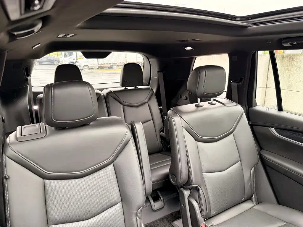 Cadillac XT6 — миниатюра 12