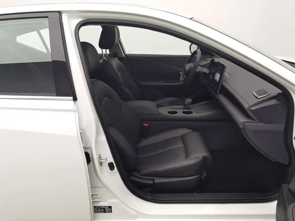 Nissan Teana — миниатюра 23