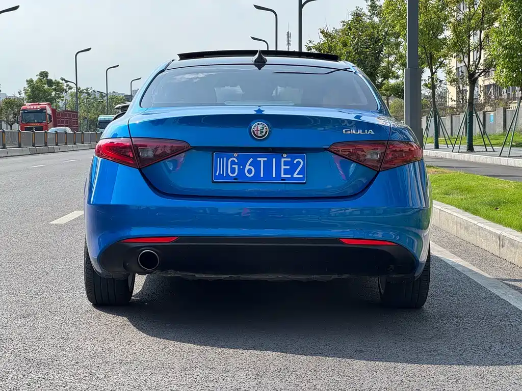 Alfa Romeo Giulia — миниатюра 16