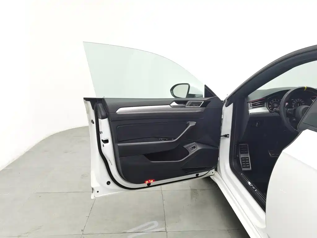 Volkswagen CC — миниатюра 8