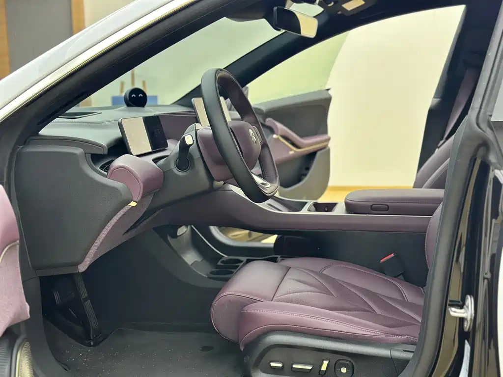 NIO ET5 — миниатюра 8