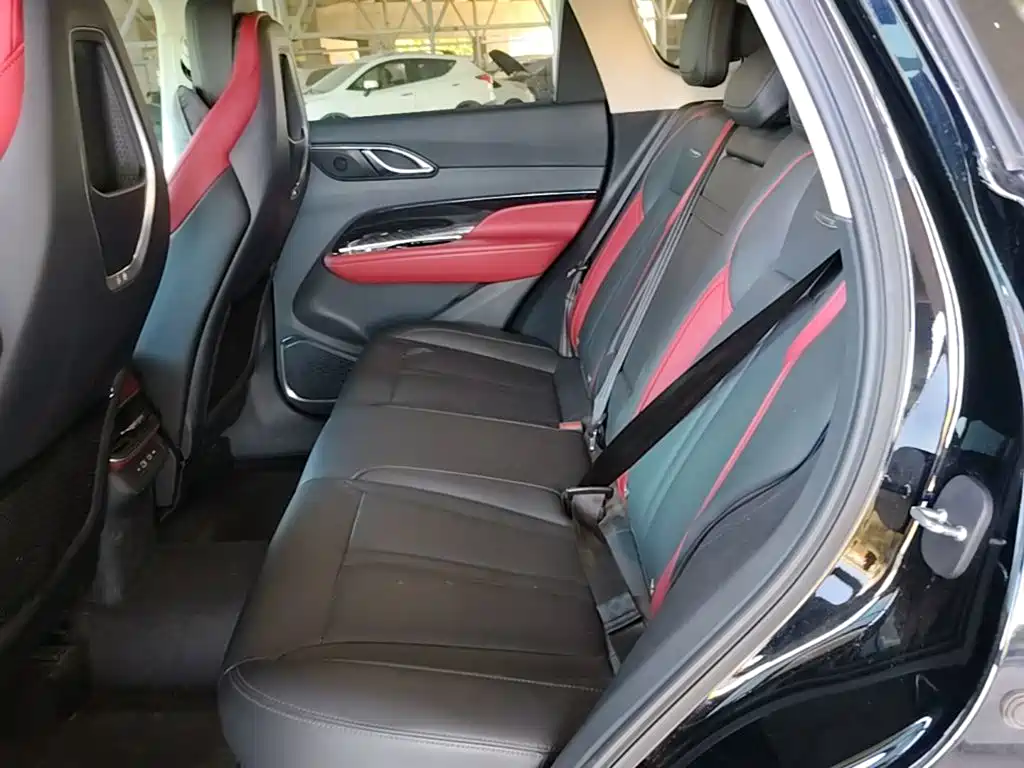 Hongqi Hongqi HS3 — миниатюра 17