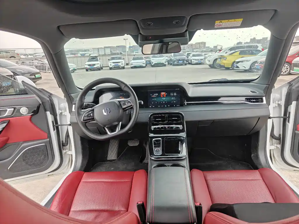Leapmotor Leapmotor S01 — миниатюра 10