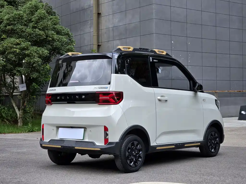 Wuling MINIEV — миниатюра 6