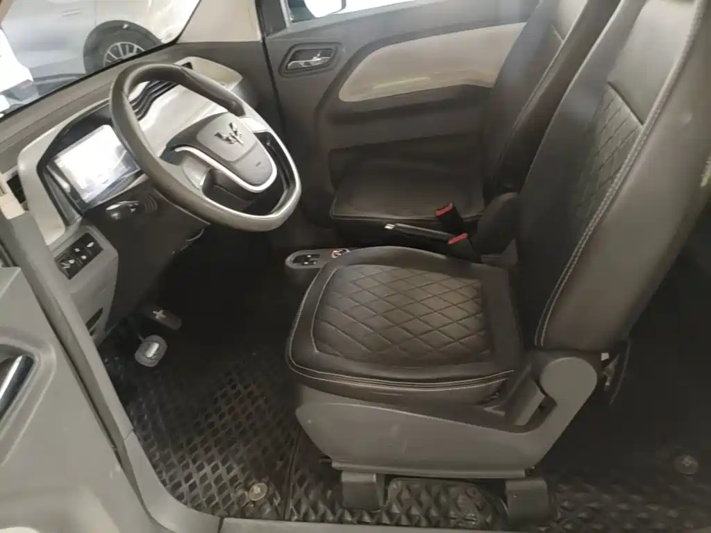 Wuling MINIEV — миниатюра 15