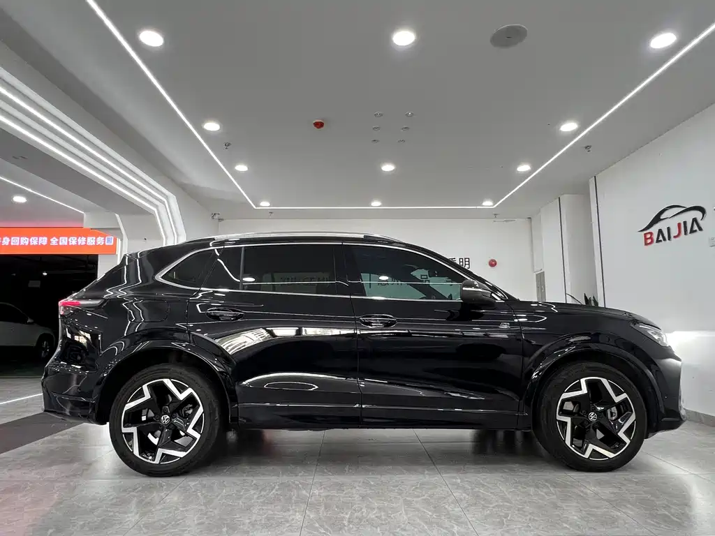 Volkswagen Tiguan L — миниатюра 4