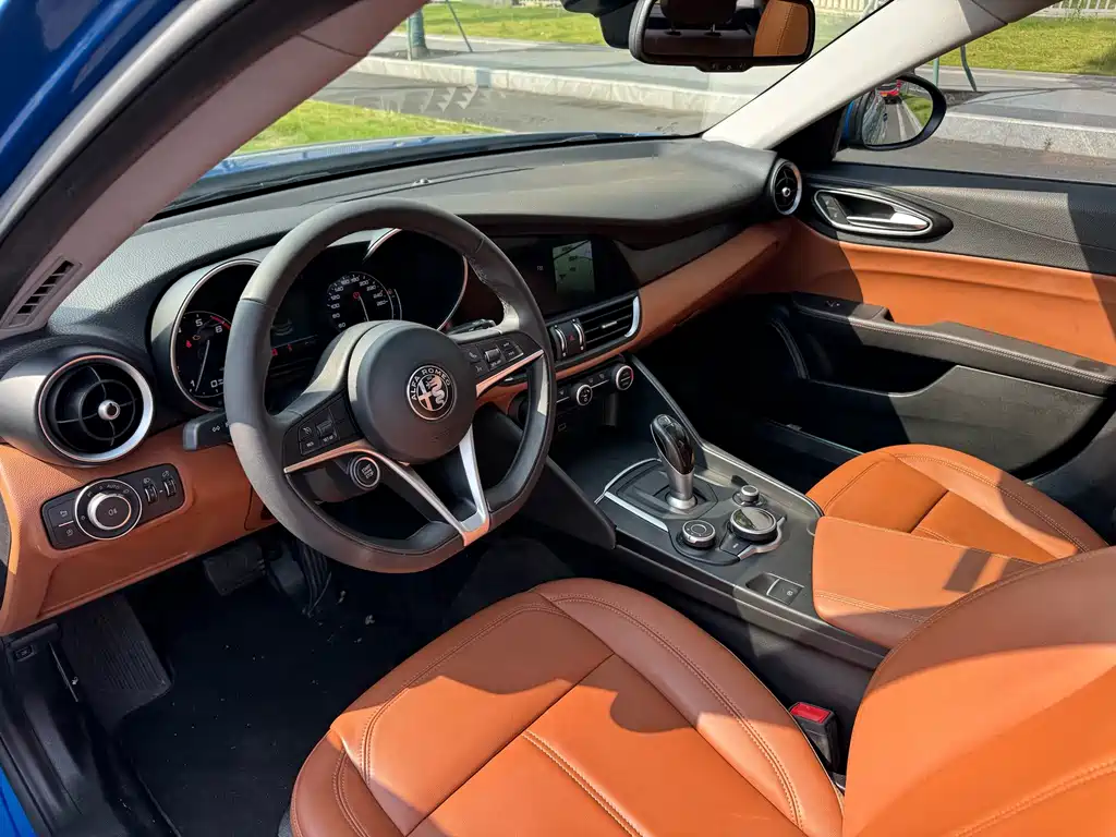 Alfa Romeo Giulia — миниатюра 4