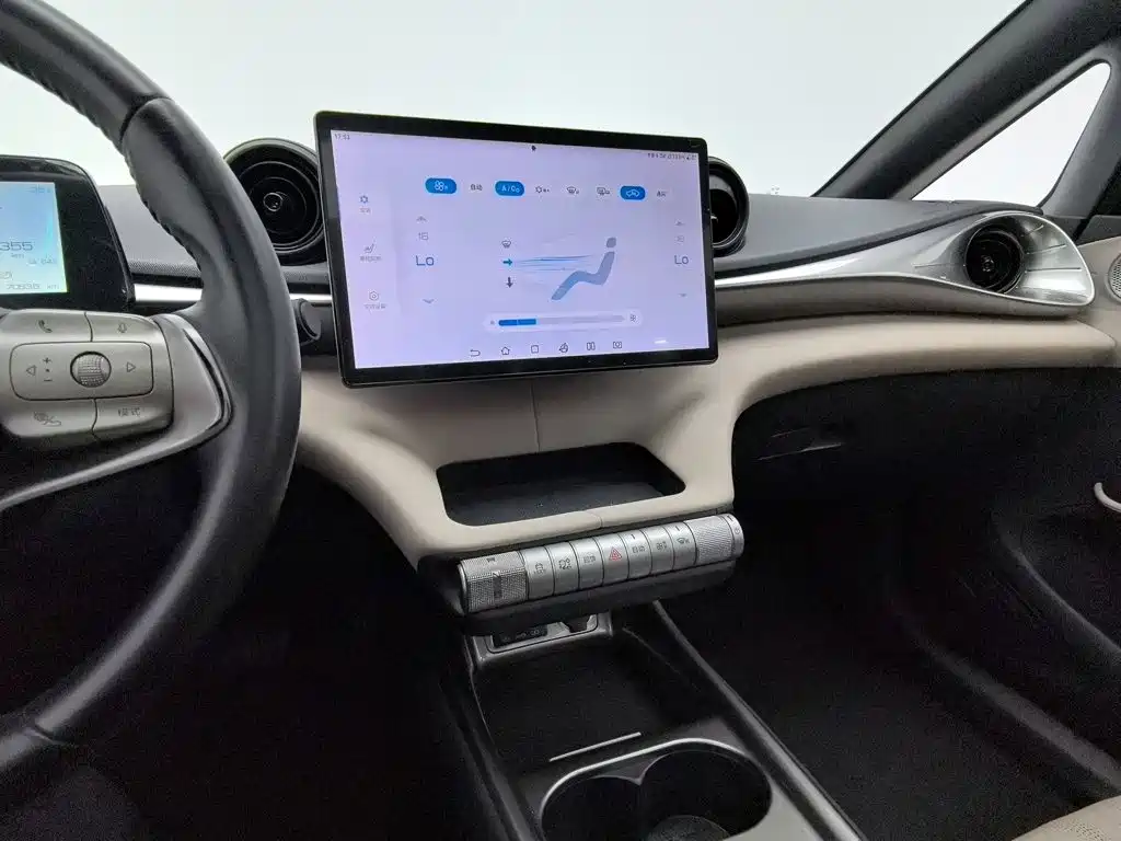 BYD Dolphin — миниатюра 12