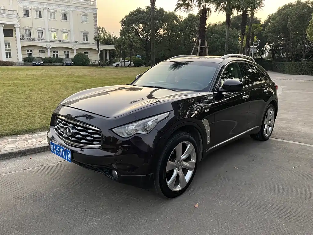 Infiniti FX 2010