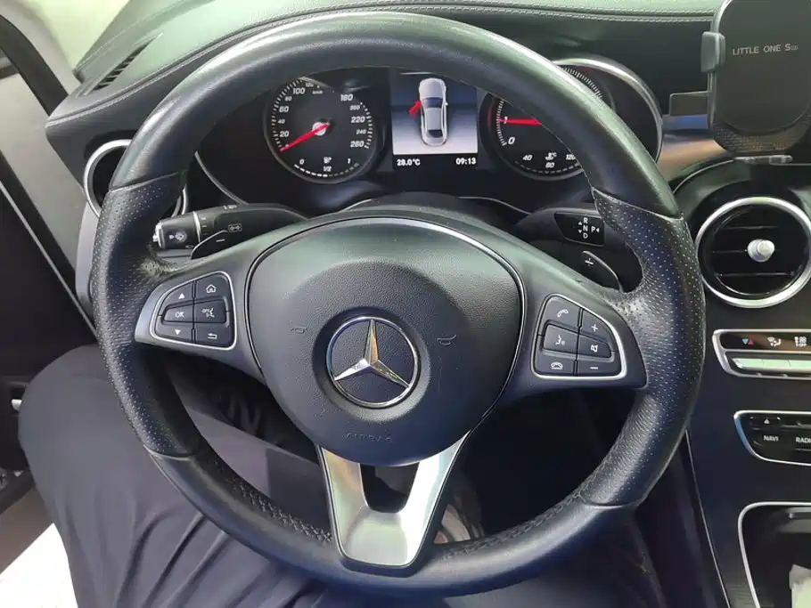 Mercedes-Benz C-Class — миниатюра 15