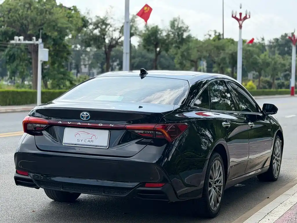 Toyota Avalon — миниатюра 5