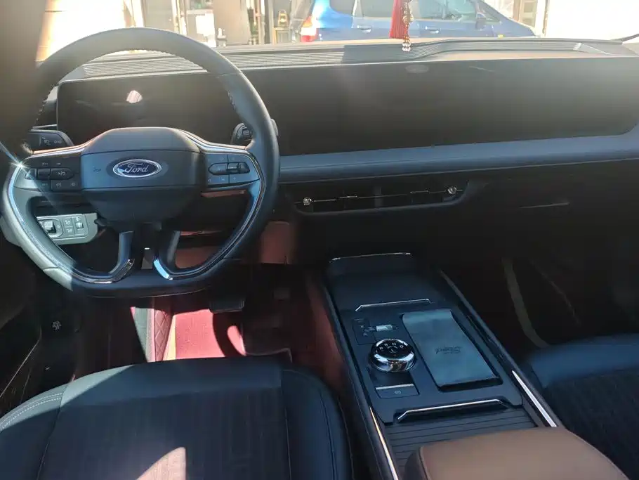 Ford Mondeo — миниатюра 12
