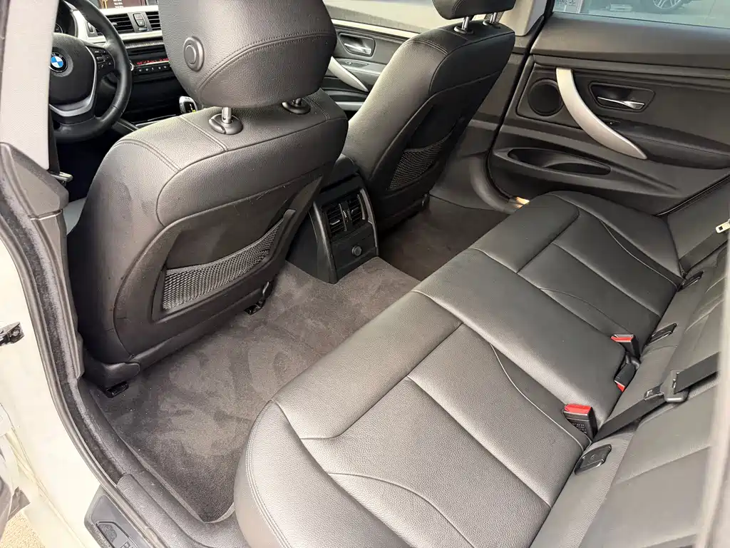 BMW 3 Series GT — миниатюра 17
