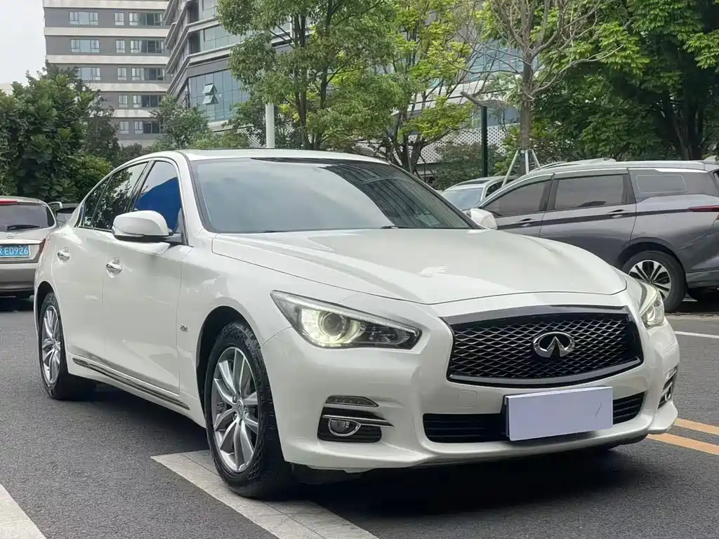 Infiniti Q50L — миниатюра 3