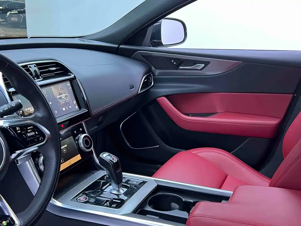 Jaguar XEL — миниатюра 19