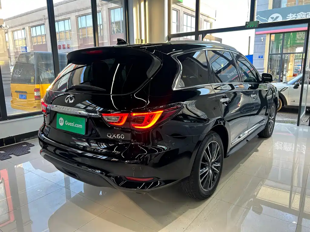 Infiniti QX60 (Import) — миниатюра 5