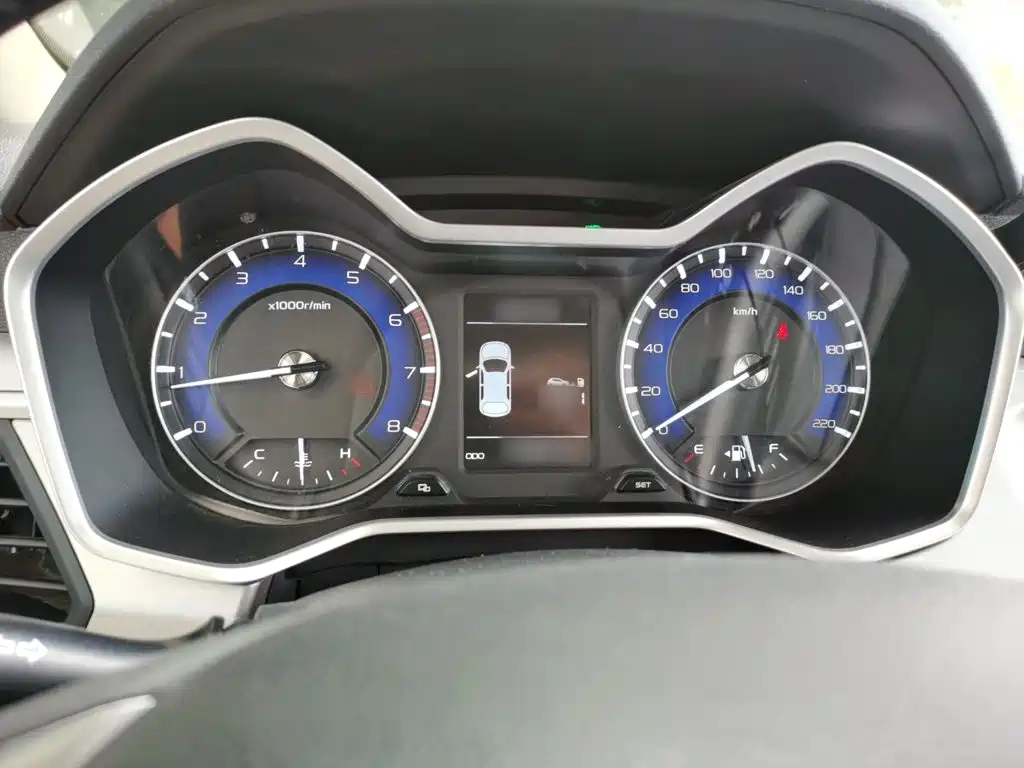 Geely Vision X3 — миниатюра 4